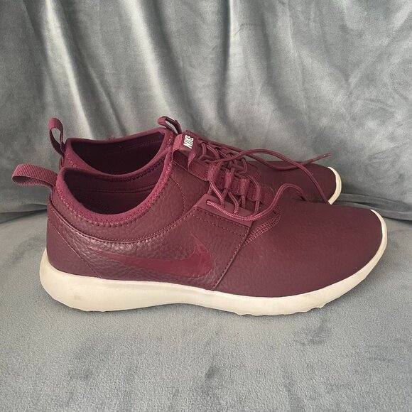Nike Junvenate Women's Sneakers Size 10 - Picture 1 of 4